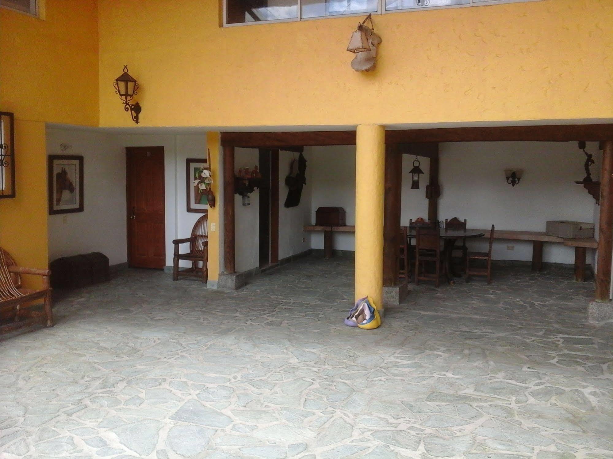 Finca Hotel La Ponderosa リオネグロ エクステリア 写真